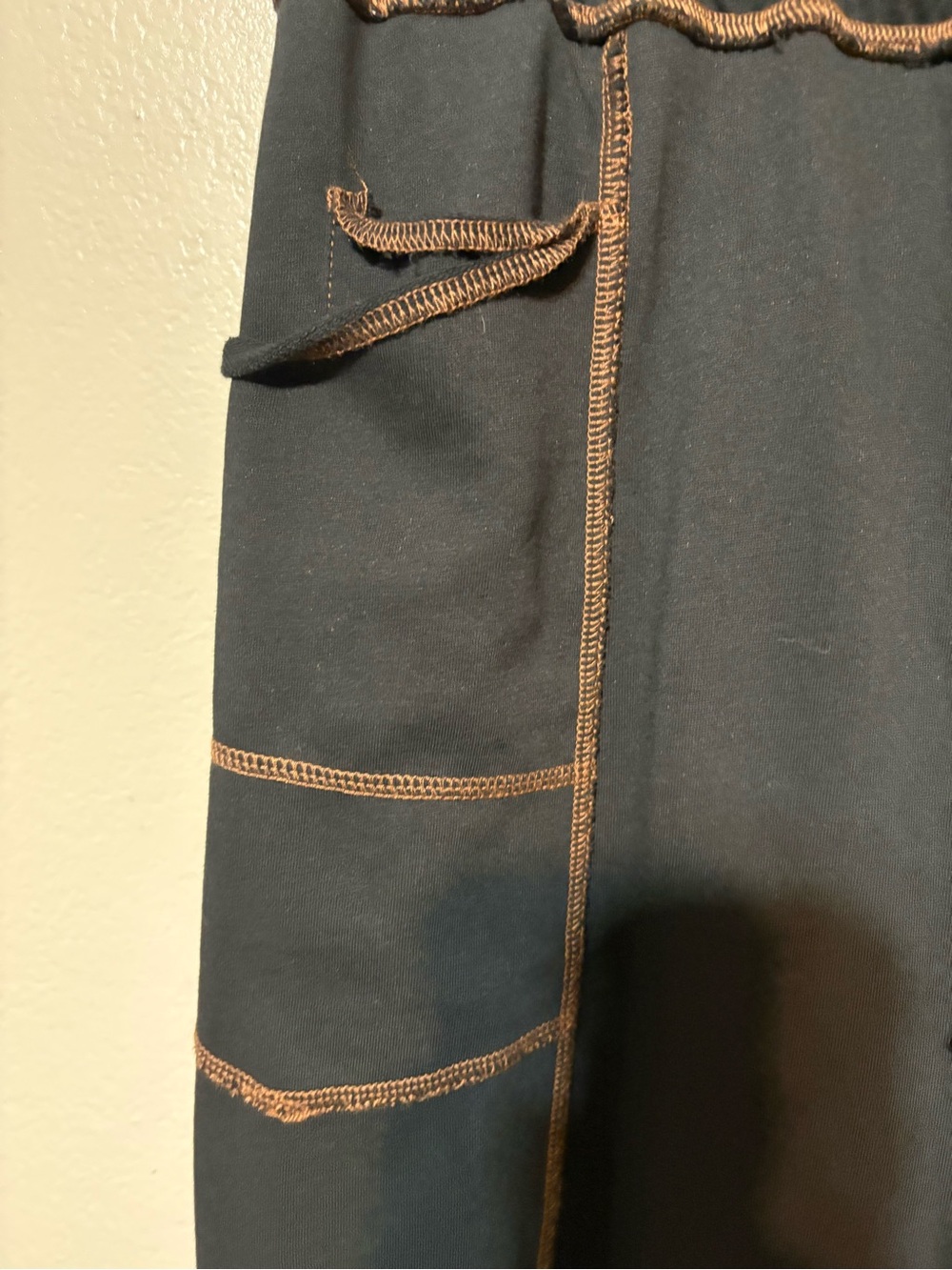 Women’s Black Sweat/lounge pants with Contrast Stitching Size 2XL - Picture 4 of 16